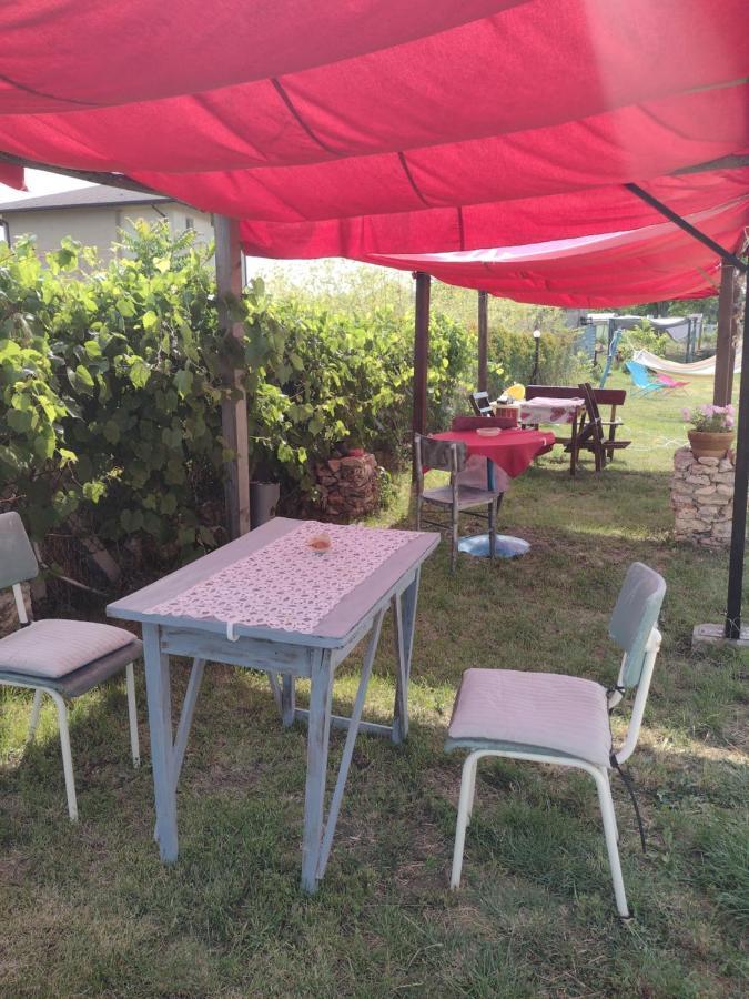Guest House Viola Ezerets المظهر الخارجي الصورة