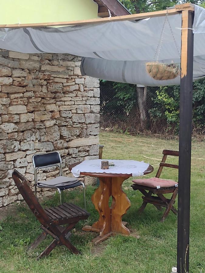 Guest House Viola Ezerets المظهر الخارجي الصورة